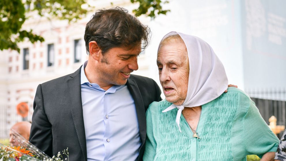 Axel Kicillof: "Hay que recuperar la lucha de las Madres y Abuelas de Plaza de Mayo y actualizar la de los 30 mil desaparecidos".