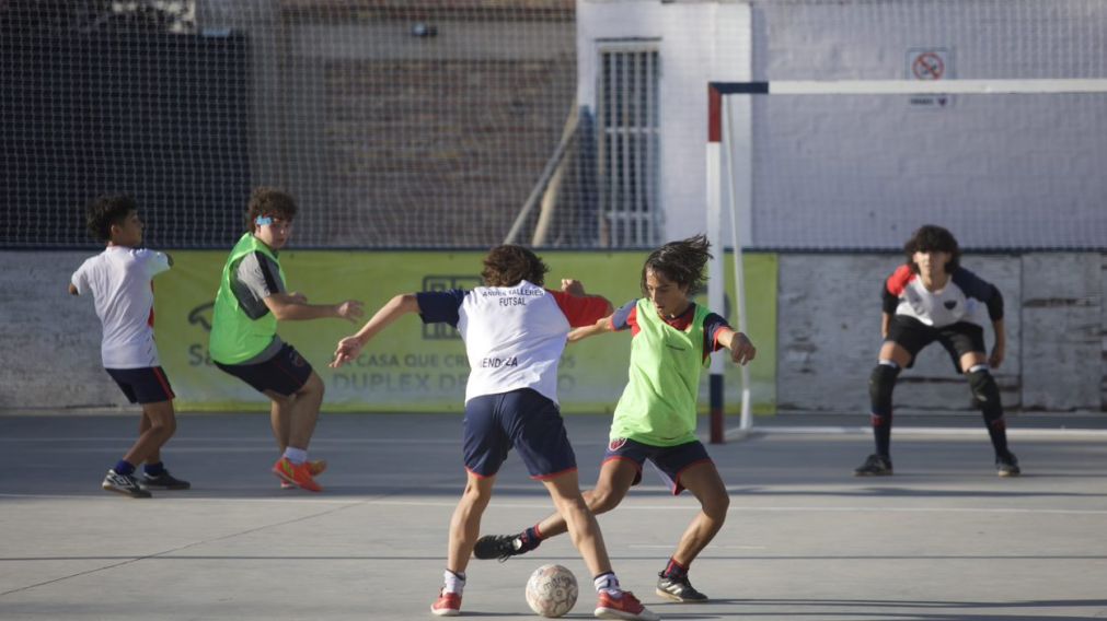 Avanza “Clubes en Obra”.