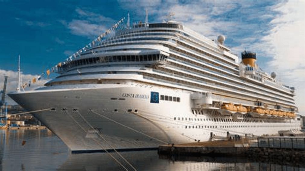 Una joven en un crucero descubrió un impactante codigo sexual.