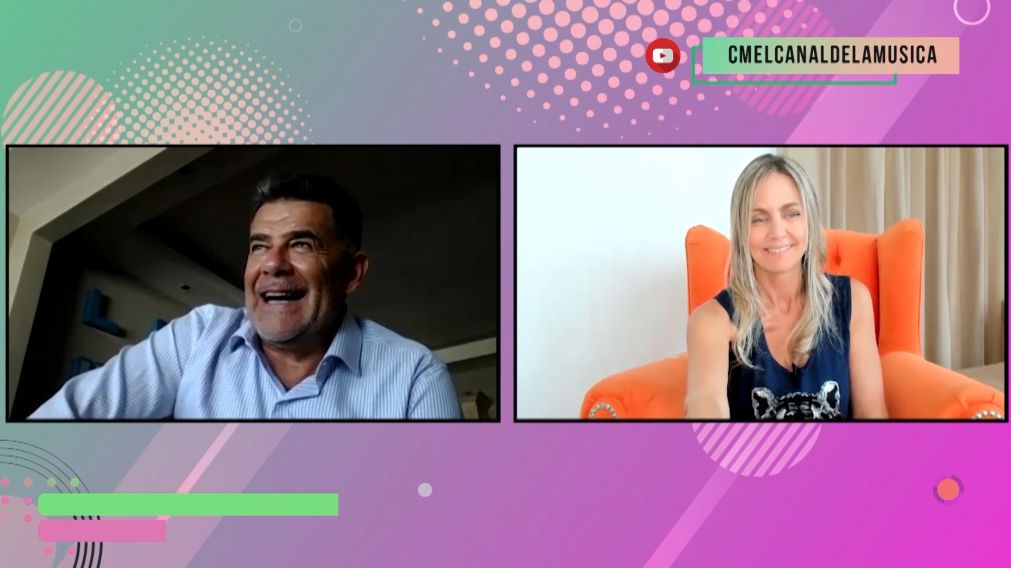 Julián Weich hablando con Paola Prenat en Modo Zoom