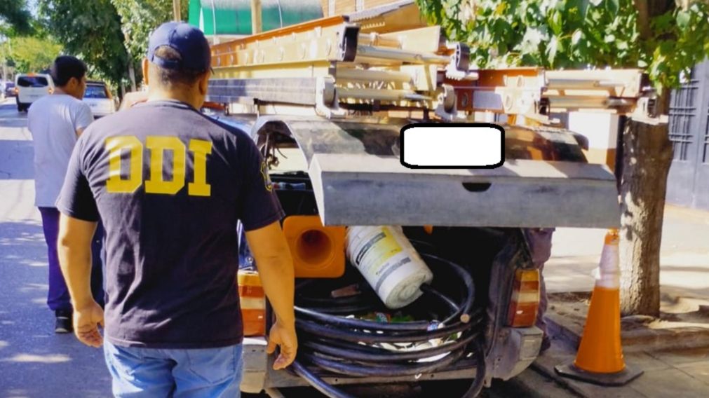 Parte de los objetos que fueron secuestrados por las autoridades policiales.