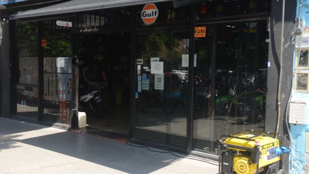 Los cortes de luz se producen en medio de la ola de calor que afecta al AMBA y otras regiones del país (Crónica/Hernán Nersesian)