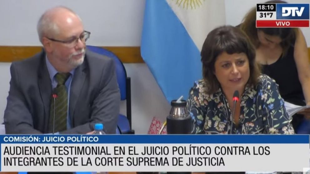 Carolina Gaillard, presidente de la Comisión de Juicio Político, durante la reunión del martes pasado (Captura de pantalla).