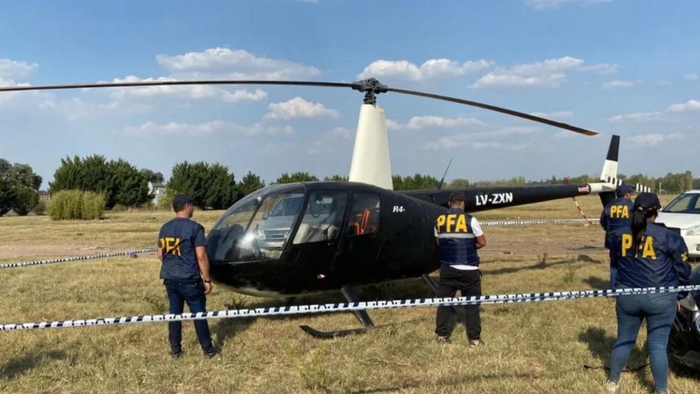 El helicóptero empleado para la fuga, quedó secuestrado.