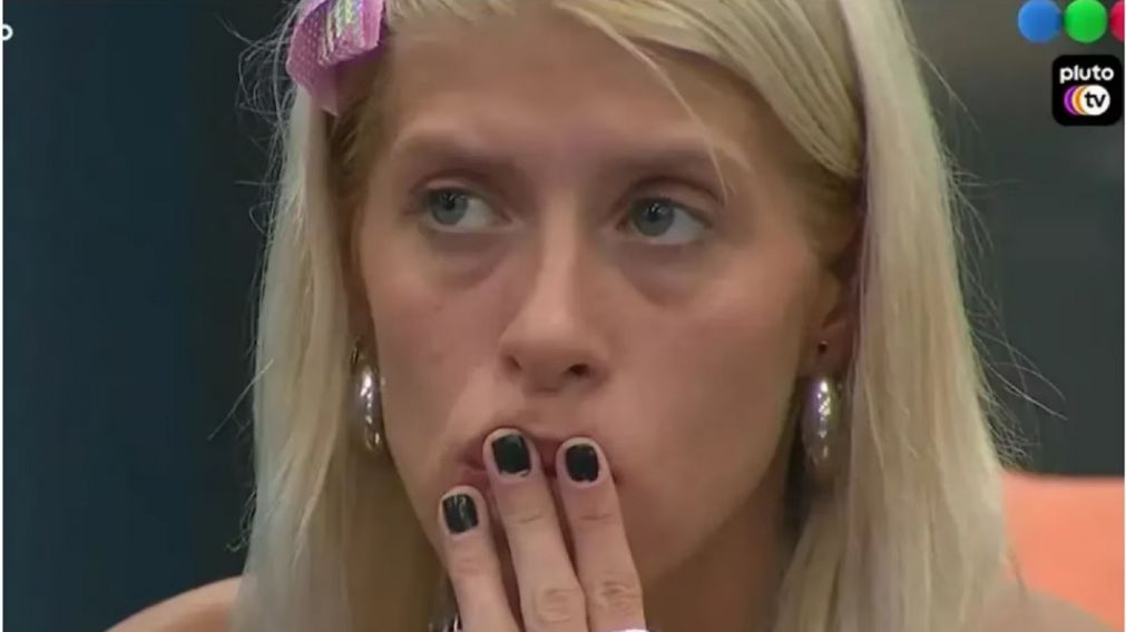 Fuerte repudio en las redes por un video de Camila de Gran Hermano maltratando a un gatito.