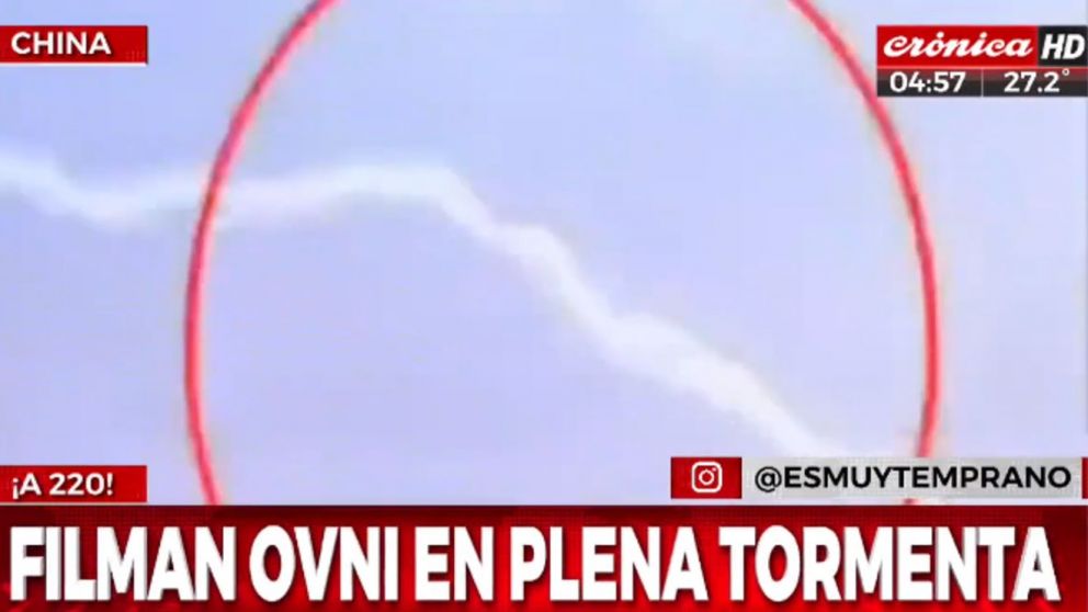 Un hombre captó el momento exacto y lo subió a las redes sociales (Captura de TV).