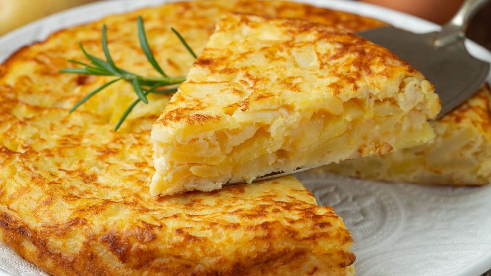 D�a de la tortilla de papas: la receta m�s f�cil y barata para disfrutar del mejor sabor.