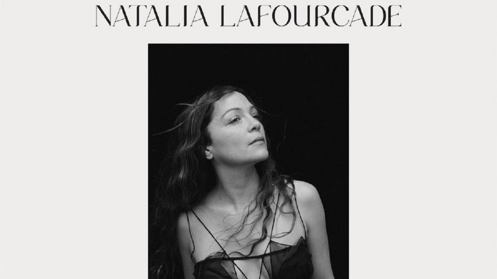 Natalia Lafourcade llegar� en agosto a la Argentina y presentar� su �lbum "De todas las flores"