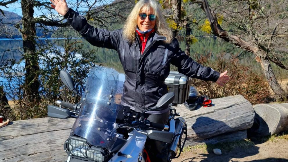 Alicia Burnowicz disfruta sus viajes en moto por todo el país.