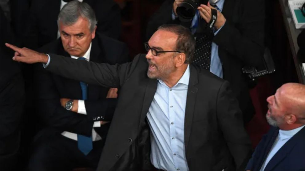 ¡Es oficial! Denuncian al diputado Fernando Iglesias por interrumpir el discurso de Alberto Fernández durante Asamblea Legislativa.