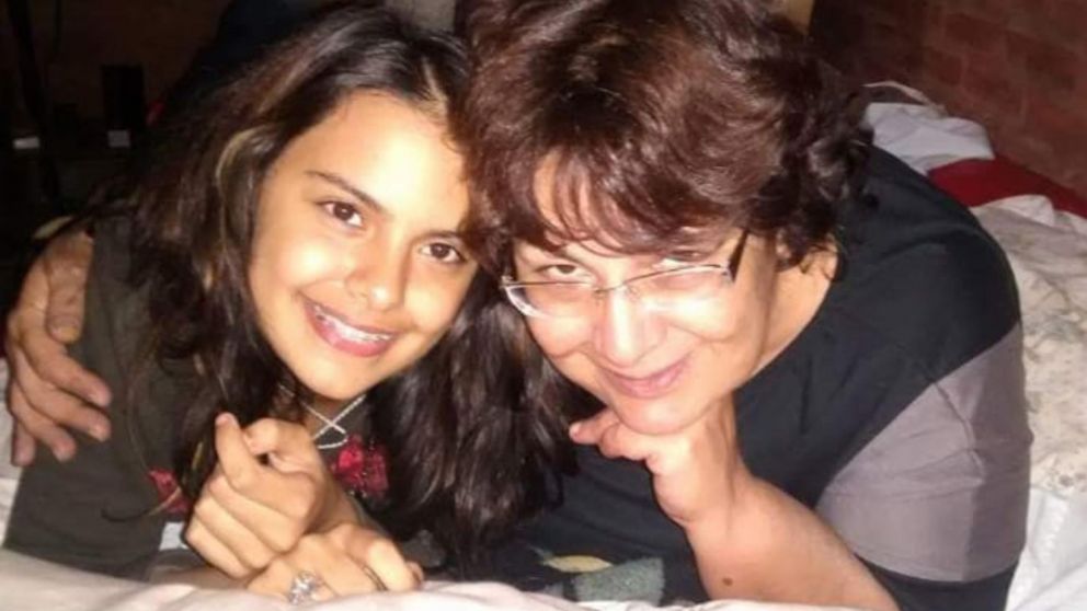 Silvia P�rez Vilor, reclama Justicia por el asesinato de su hija, Anah� Ben�tez.