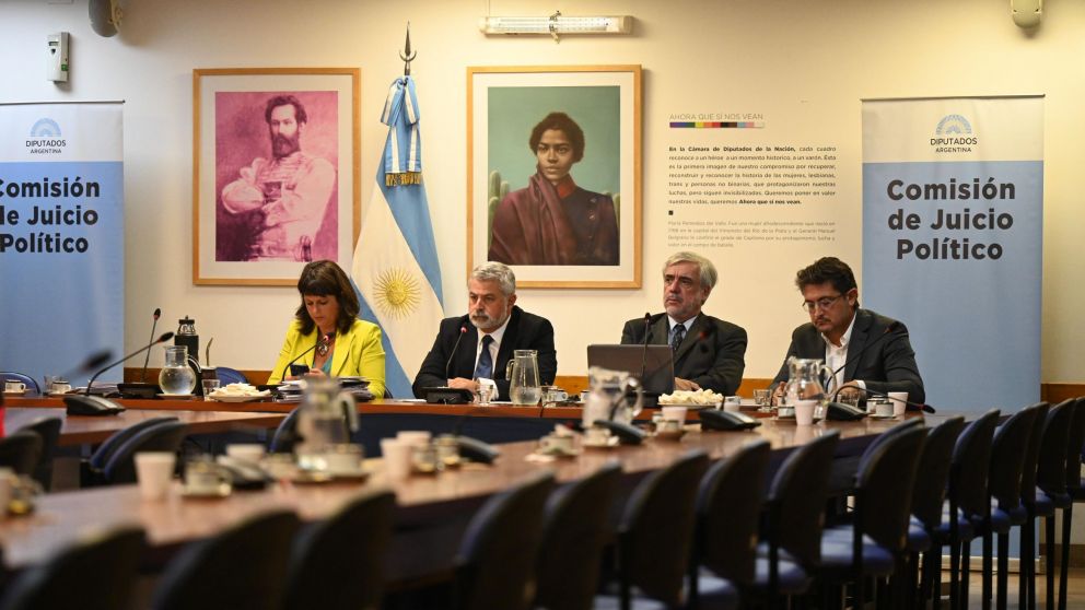 La última sesión de la Comisión de Juicio Político que lleva el proceso contra la Corte Suprema dejó bastante tela para cortar (Télam).