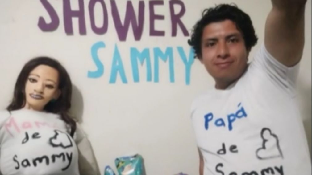 El "matrimonio" esperando la llegada de "Sammy".