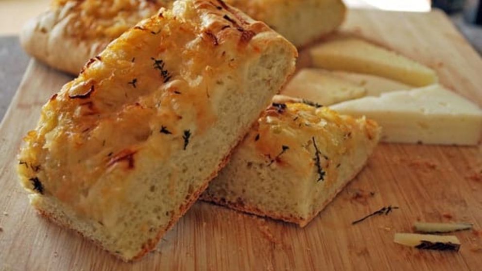Pancintos de cebolla y queso: la receta infalible para acompañar el mate.
