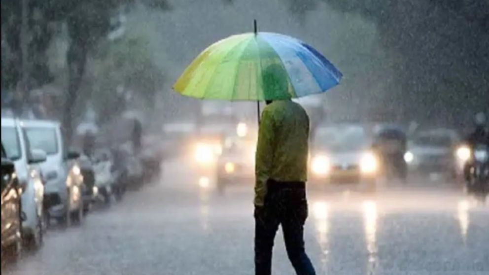 Luego de transitar varias jornadas de calor agobiante en todo el territorio, se emitió un alerta naranja por tormentas para varias regiones del país.