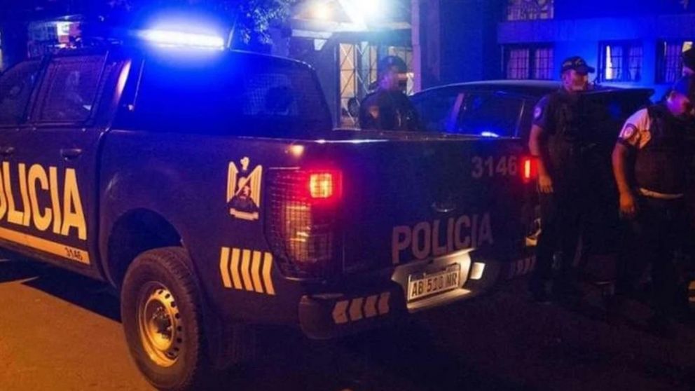 Los investigadores entrevistaron al joven y a su madre, quienes confirmaron la situación de violencia.