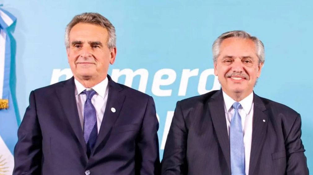 El presidente Alberto Fernández tomará juramento a Agustín Rossi (Archivo).