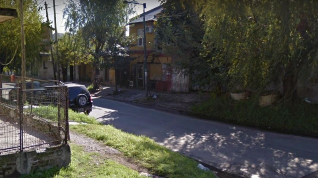 Acá, en este vecindario, se produjo el crimen de la muchacha.