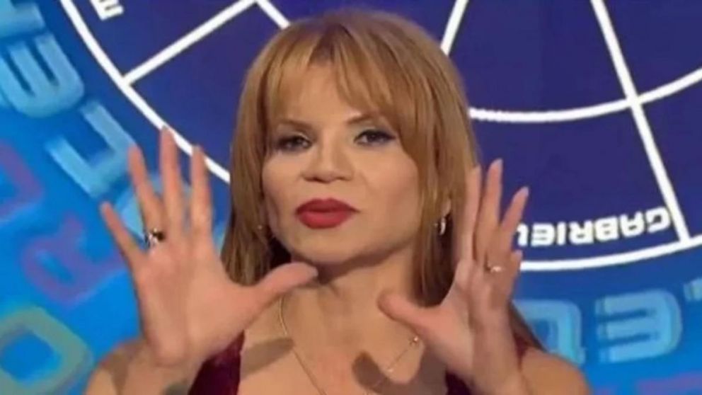 Mhoni Vidente hizo nuevas predicciones y est�n estrechamente vinculadas con el avistamiento de OVNIs.