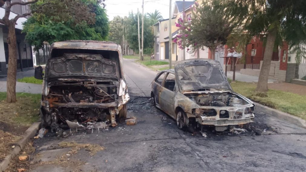 Un hombre es intensamente buscado por atacar a pu�aladas a su pareja.