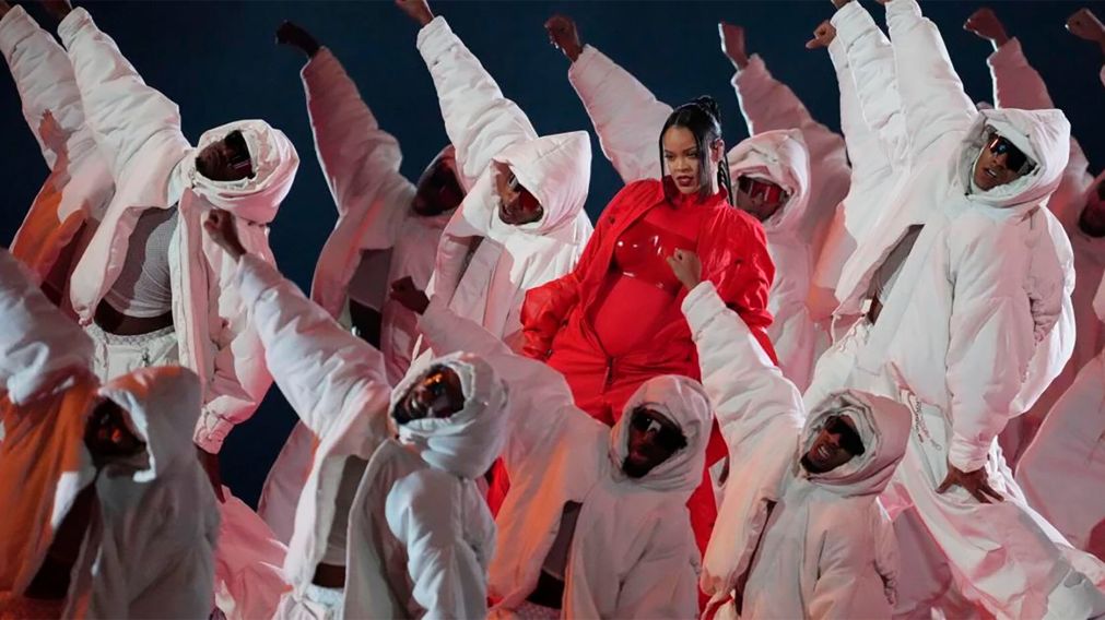 Rihanna brilla en el Super Bowl 2023: así fue la presentación EN VIVO de la cantante