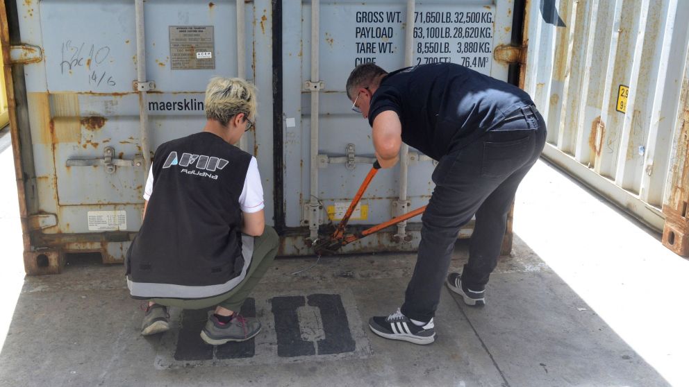 Agentes especializados de la Dirección General de Aduanas-AFIP descubrieron irregularidades en una importación de artículos escolares.