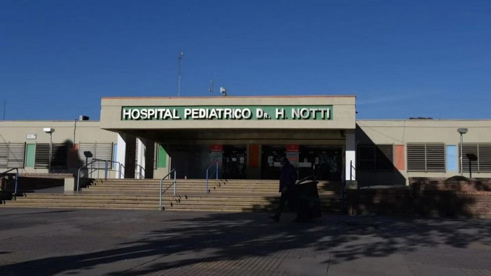 El nene de 3 años está internado en el Hospital pediátrico Humberto Notti.