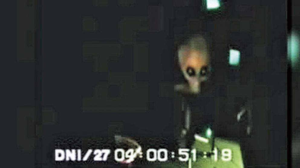 La charla con el extraterrestre se llev� a cabo en el �rea 51.