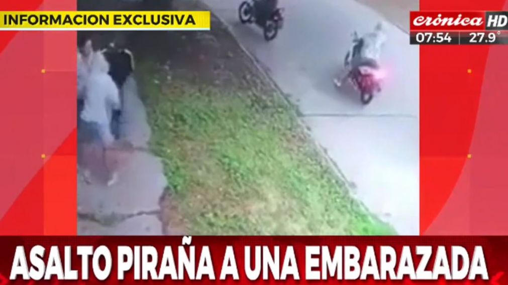 Cobarde robo a una embaraza en el conurbano bonaerense (Captura de TV).