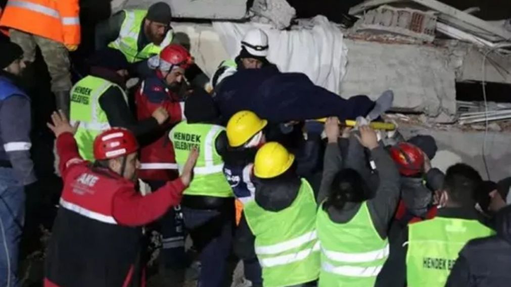 Se registraron miles de muertos en Turquía y Siria (Twitter).