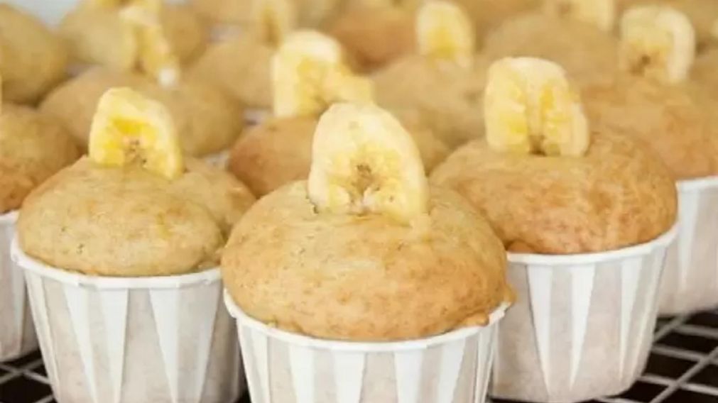 Muffins de banana y dulce de leche: la receta definitiva para disfrutar en cualquier momento.