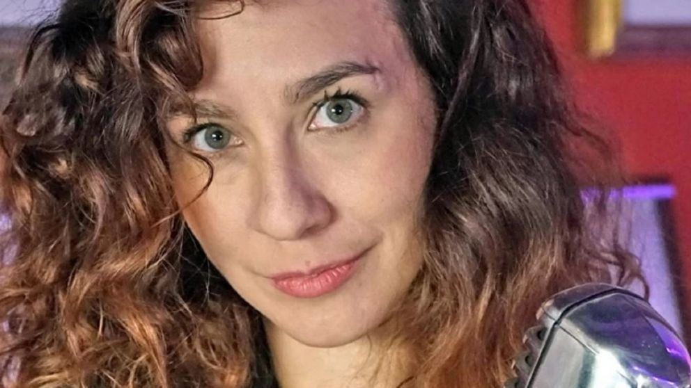 La rompió como cantante con apenas 16 años, pero la fama la abrumó, se alejó de los medios y poco se supo de su vida: el presente de Daniela Herrero