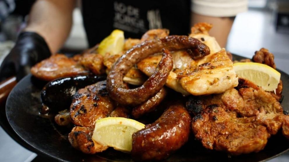 Las autoridades del centro de salud que atendi� a los dos pacientes notificaron a la Direcci�n de Bromatolog�a.