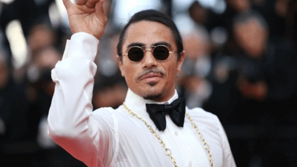 El famoso chef Salt Bae reveló que planea abrir un restaurante en Argentina (Imagen ilustrativa).