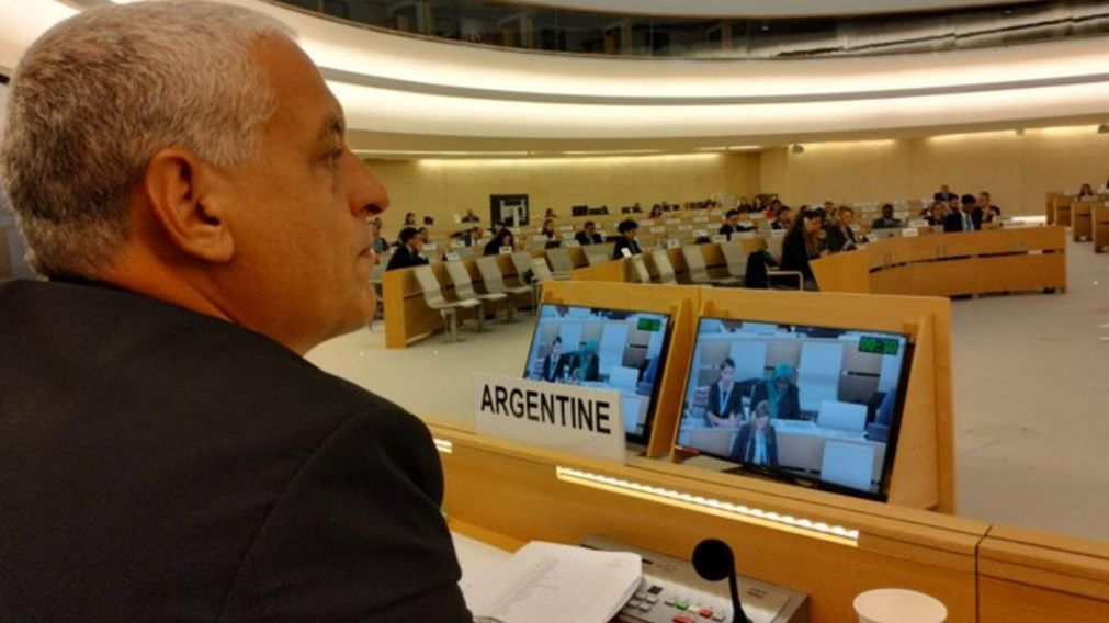 Pietragalla Corti, durante su exposición ante del Consejo de Derechos Humanos de la ONU (Gentileza @pietragallahora/Twitter).