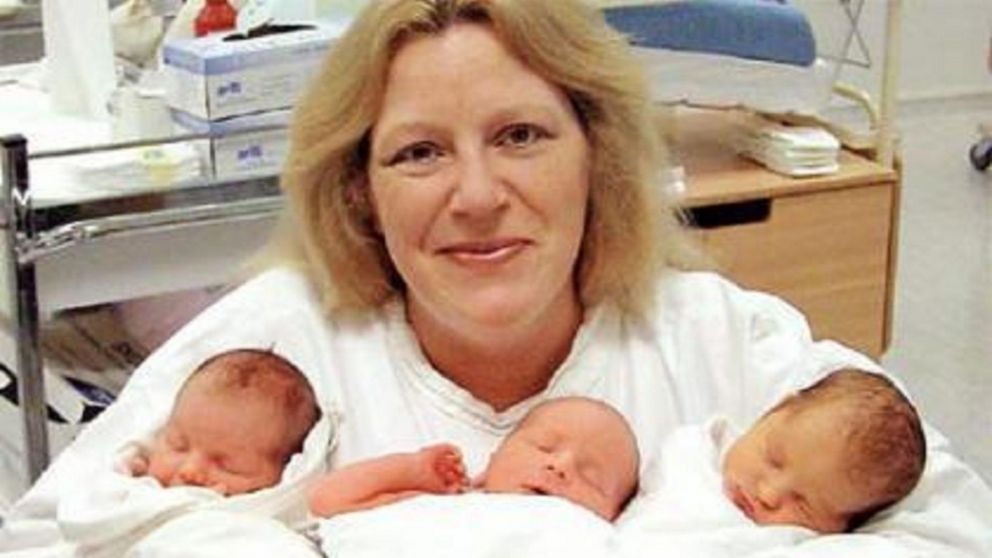 Carole Harlock tuvo 13 hijos por subrogación de vientre y hoy vive un drama.