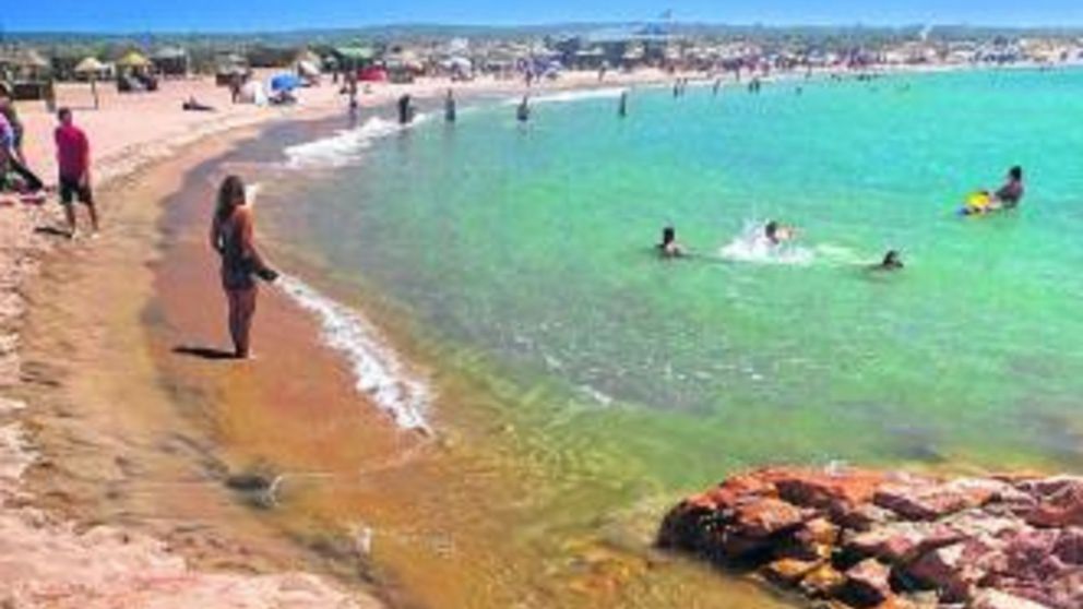 Piedras Coloradas: uno de los balnearios más lindos de la Patagonia que tenés que conocer.