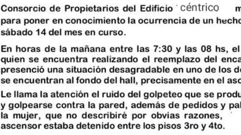 Una pareja fue escrachada por tener un encuentro intimo en el ascensor.