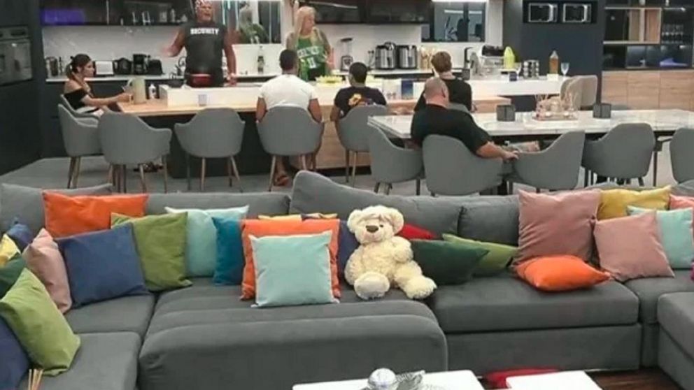 Gran Hermano: se conoció quién manchó el almohadón.