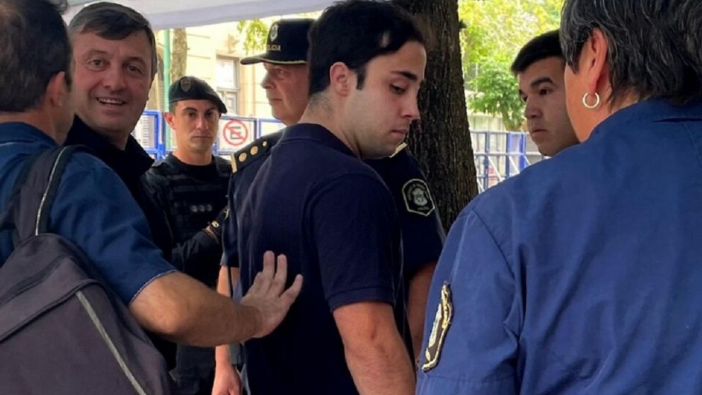 "Todos los días me pregunto qué podría haber hecho para evitar lo que pasó", dijo el rugbier Juan Guarino.