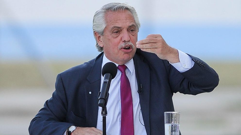 Alberto Fernández entregó viviendas en CABA.