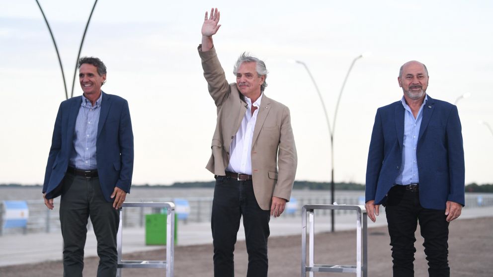 Alberto Fernández, junto a Gabriel Katopodis y Mario Secco.