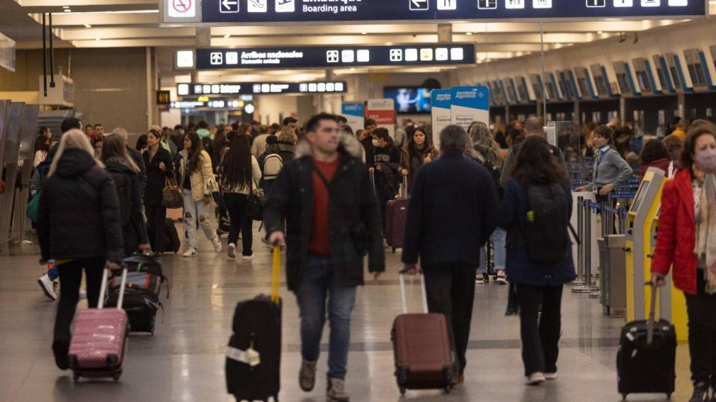 Turismo internacional: super�vit durante noviembre de 2022.