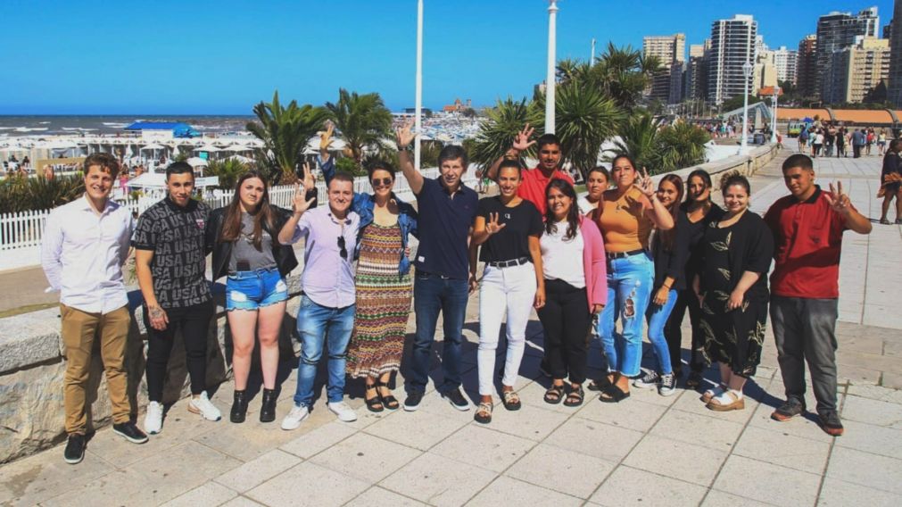 Antes del encuentro el jefe comunal mantuvo un encuentro con referentes de la Juventud radical local y la de Villa Gesell.
