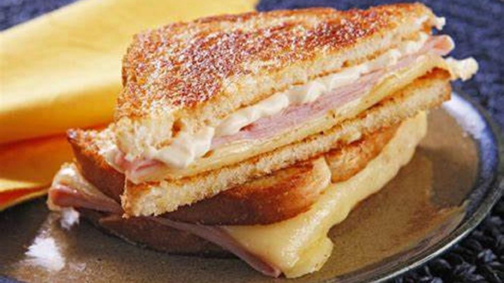 El sandwich de jamón y queso es de los más clásicos.