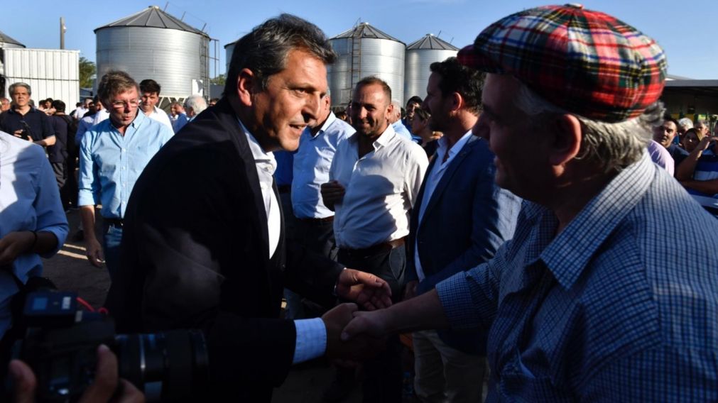 El ministro de Economía, Sergio Massa, anunció el Programa Impulso Tambero en Villa María, Córdoba.