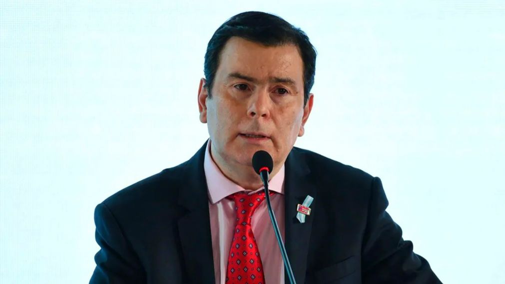 "Y al final no entregó el celular", la contundente crítica de Gerardo Zamora al vocero del presidente de la Corte Suprema