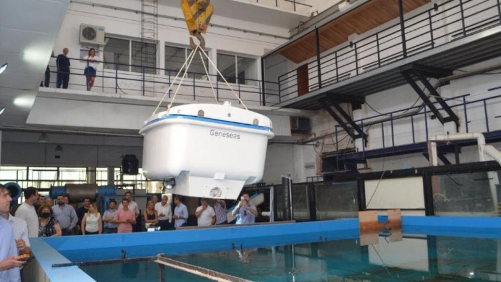 El robot fue presentado en la Universidad de La Plata (Twitter).