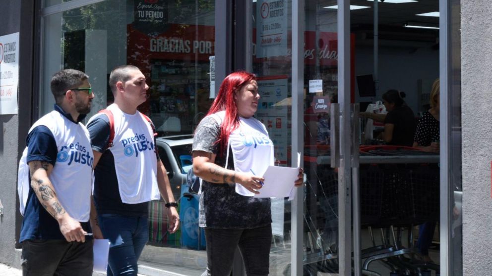 Precios Justos: la Secretaría de Comercio realizó un operativo simultáneo en más de 300 locales.