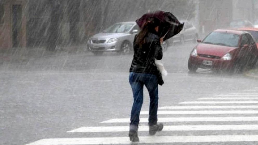 Once provincias en alerta amarilla por lluvias y tormentas.